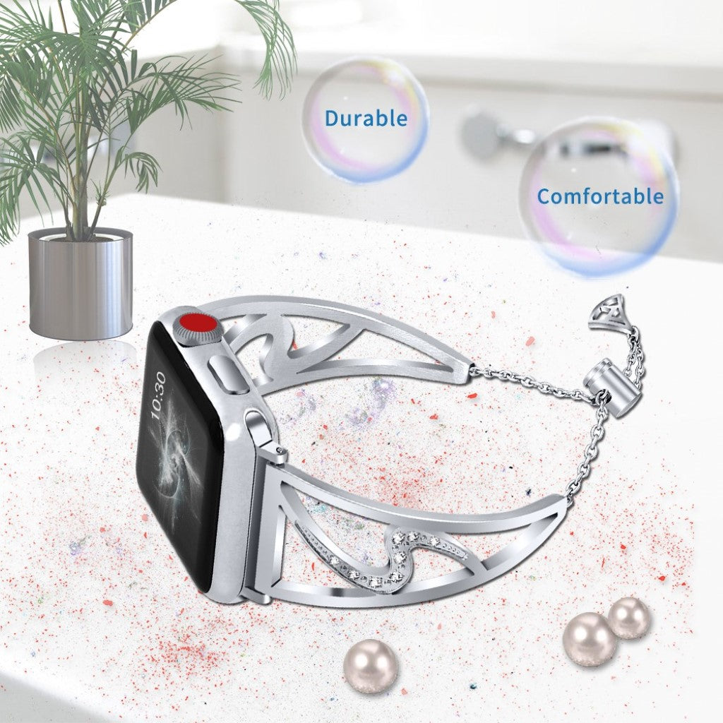 Meget pænt Apple Watch Series 4 44mm Metal og Rhinsten Rem - Sølv#serie_4